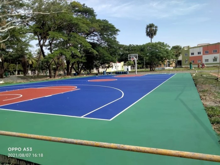 Harga Lantai Lapangan Basket Per M2 Panduan Lengkap basketball court flooring service 1000x1000 1 1 - Harga Lantai Lapangan Basket Per M2 Panduan Lengkap