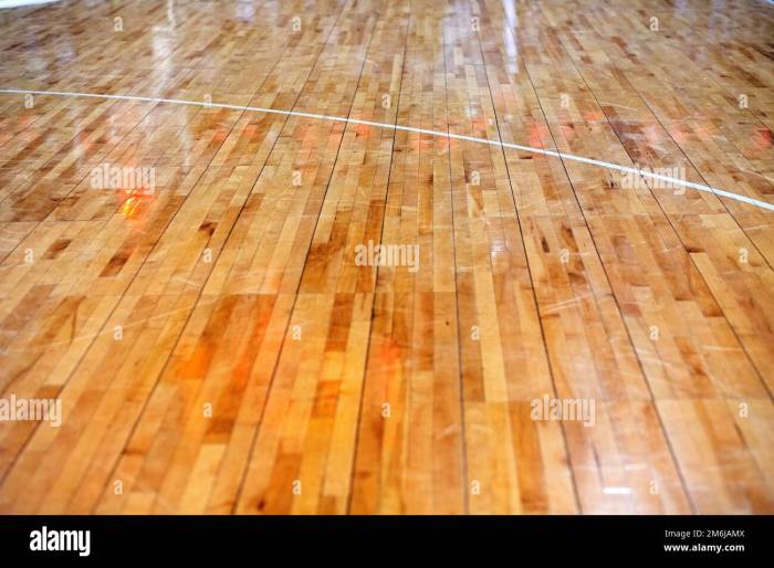 Lantai Parket Lapangan Basket Pilihan Terbaik untuk Performa dan Keamanan basketball court detail of the floor 2M6JAMX 1 - Lantai Parket Lapangan Basket Pilihan Terbaik untuk Performa dan Keamanan